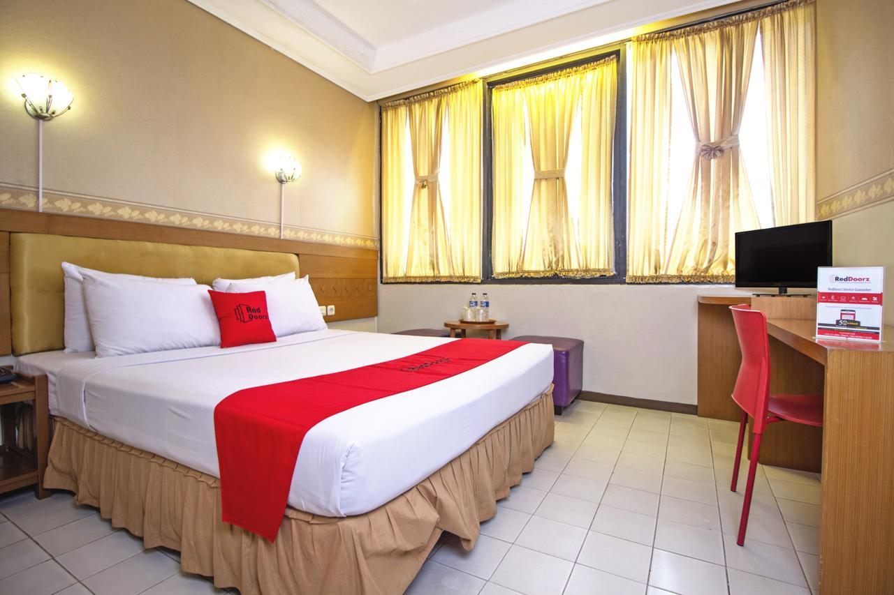 Reddoorz Plus @ Sukamulya Pasteur 2 Bandung Exterior foto